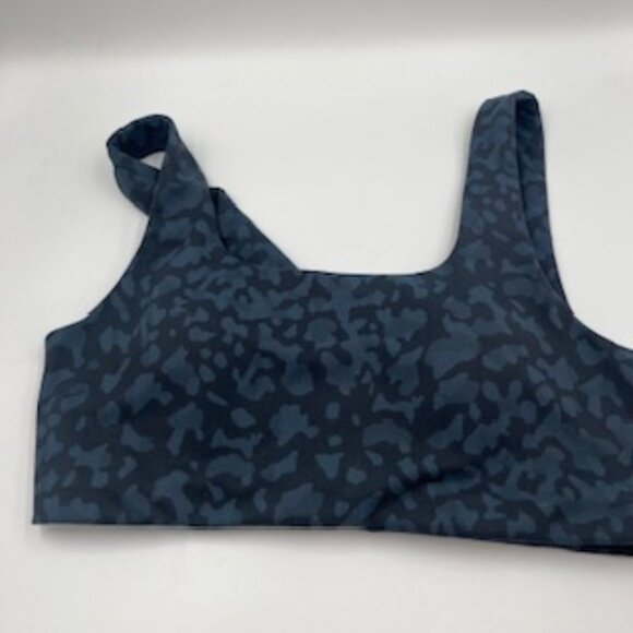 Buff Bunny Sports Bra Women’s Sz Small Gray Camo Print Wide Straps - Picture 3 of 8